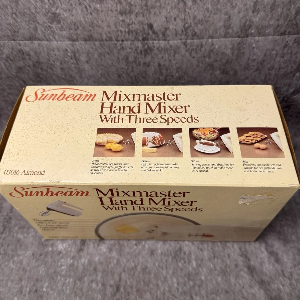 NOS Vintage 1983 Sunbeam Mixmaster Hand Mixer 3 Speeds Almond 03016